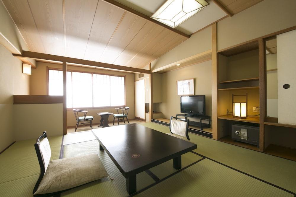 מטסומוטו Onsen Hotel Omoto מראה חיצוני תמונה