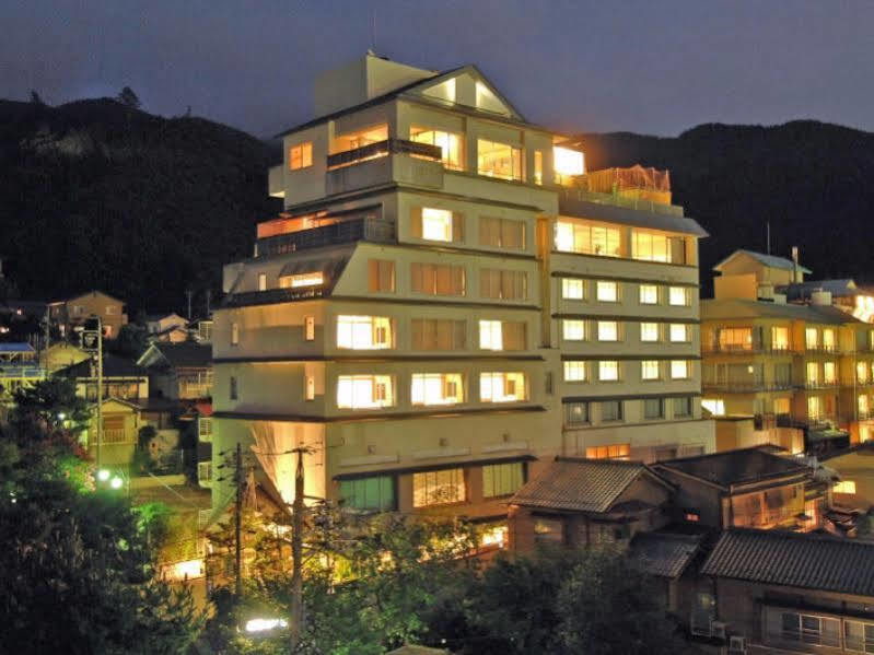 מטסומוטו Onsen Hotel Omoto מראה חיצוני תמונה